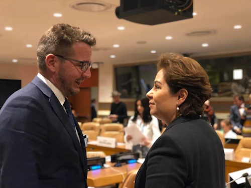 Utanríkisráðherra ásamt framkvæmdastýru loftslagssamningsins, Patricia Espinosa