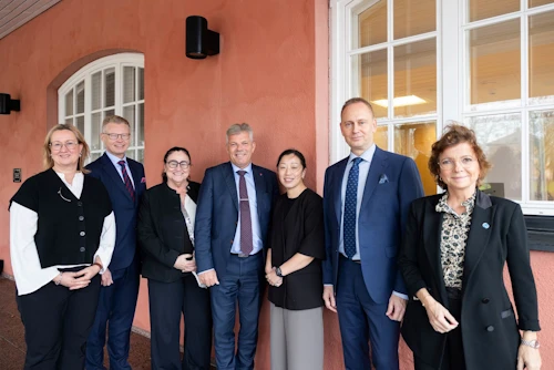 Inga Sæland, félags- og húsnæðismálaráðherra, ásamt norrænu húsnæðismálaráðherrunum og Karen Elleman, framkvæmdastjóra Norrænu ráðherranefndarinnar.