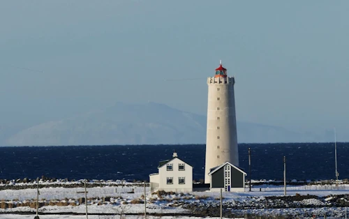 Gróttuviti með Snæfellsjökul í baksýn