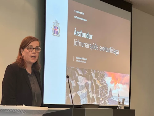 Svandís Svavarsdóttir innviðaráðherra á ársfundi Jöfnunarsjóðs sveitarfélaga.