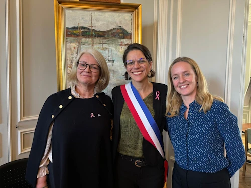 Björg Ágústsdóttir, bæjarstjóri Grundarfjarðar, Fanny Chappé, bæjarstjóri Paimpol og Una Jóhannsdóttir, staðgengill sendiherra í París