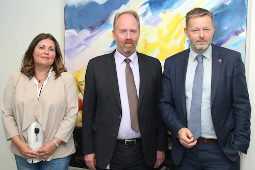 Þorsteinn Víglundsson félags- og jafnréttismálaráðherra ásamt Snorra Olsen og Unni Ýr Kristjánsdóttur