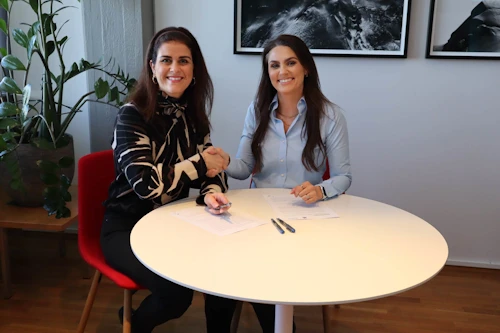 Þórdís Kolbrún Reykfjörð Gylfadóttir utanríkisráðherra og Vala Karen Viðarsdóttir, framkvæmdastjóri Félags Sameinuðu þjóðanna á Íslandi.