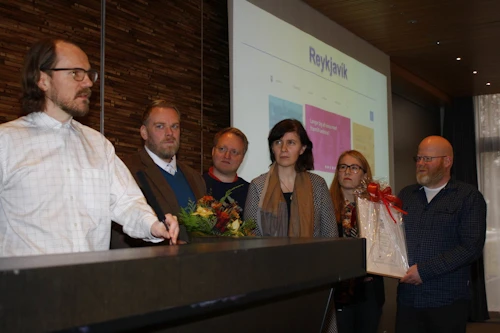 Fulltrúar Reykjavíkurborgar tóku við viðurkenningu fyrir besta vef sveitarfélags.
