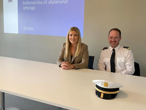 Áslaug Arna Sigurbjörnsdóttir, dómsmálaráðherra og Páll Winkel, fangelsismálastjóri