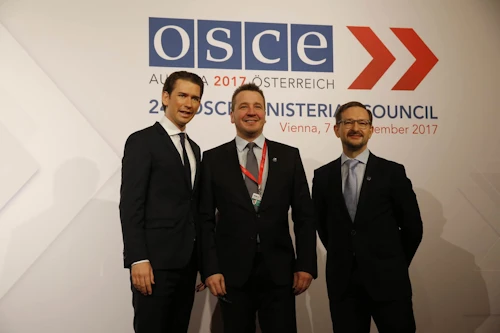 Guðlaugur Þór með Sebastian Kurz, utanríkisráðherra Austurríkis, og Thomas Greminger, framkvæmdastjóra ÖSE.