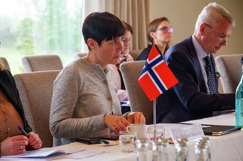 Utanríkisráðherra Noregs, Ine Eriksen Søreide, á fundi norrænu utanríkisráðherranna. Mynd: Iris Dager.
