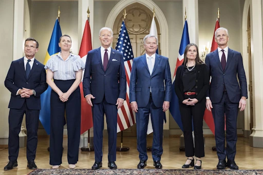 Ulf Kristersson, forsætisráðherra Svíþjóðar, Mette Frederiksen, forsætisráðherra Danmerkur, Joe Biden, forseti Bandaríkjanna, Sauli Niinistö, forseti Finnlands, Katrín Jakobsdóttir forsætisráðherra og Jonas Gahr Støre, forsætisráðherra Noregs. 