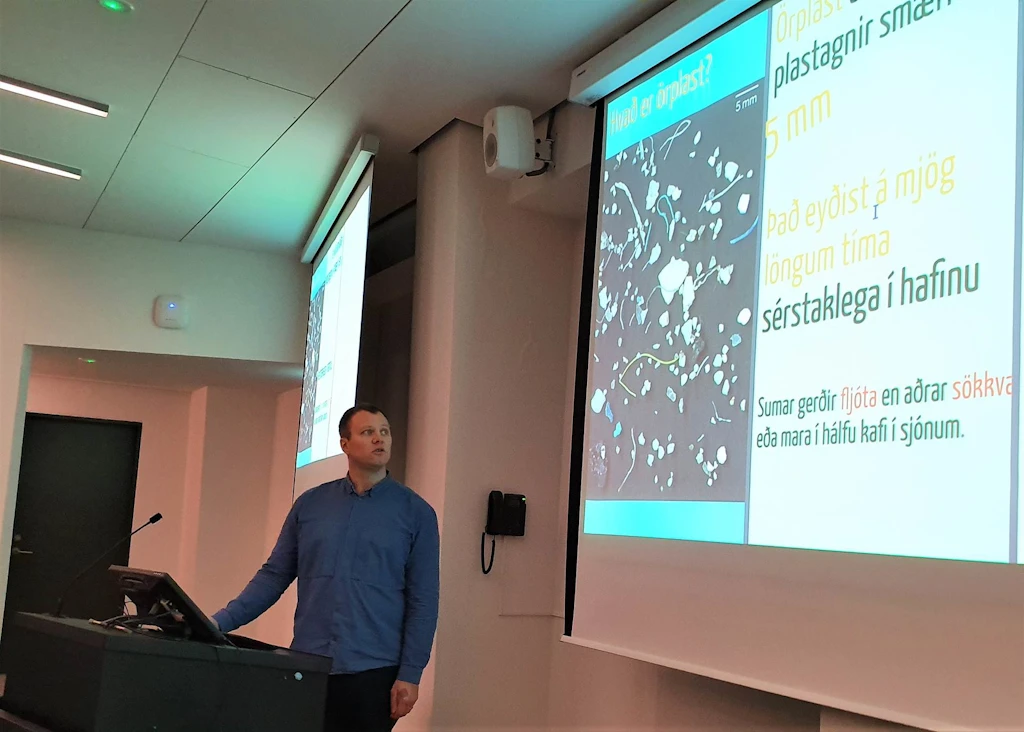 Valtýr Sigurðsson kynnti skýrslu BioPol um um helstu uppsprettur örplasts á Íslandi 