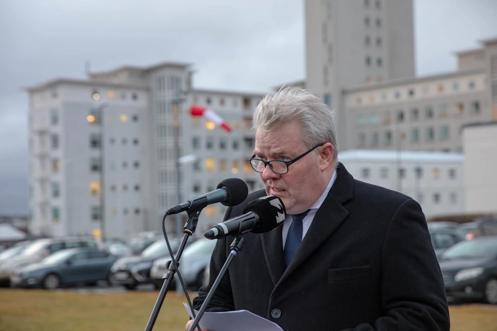 Sigurður Ingi Jóhannsson, samgöngu- og sveitarstjórnarráðherra flytur ávarp á minningardeginum.