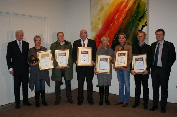Nýsköpunarverðlaunin 2012 Forseti Íslands afhenti nýsköpunarverðlaunin 2012