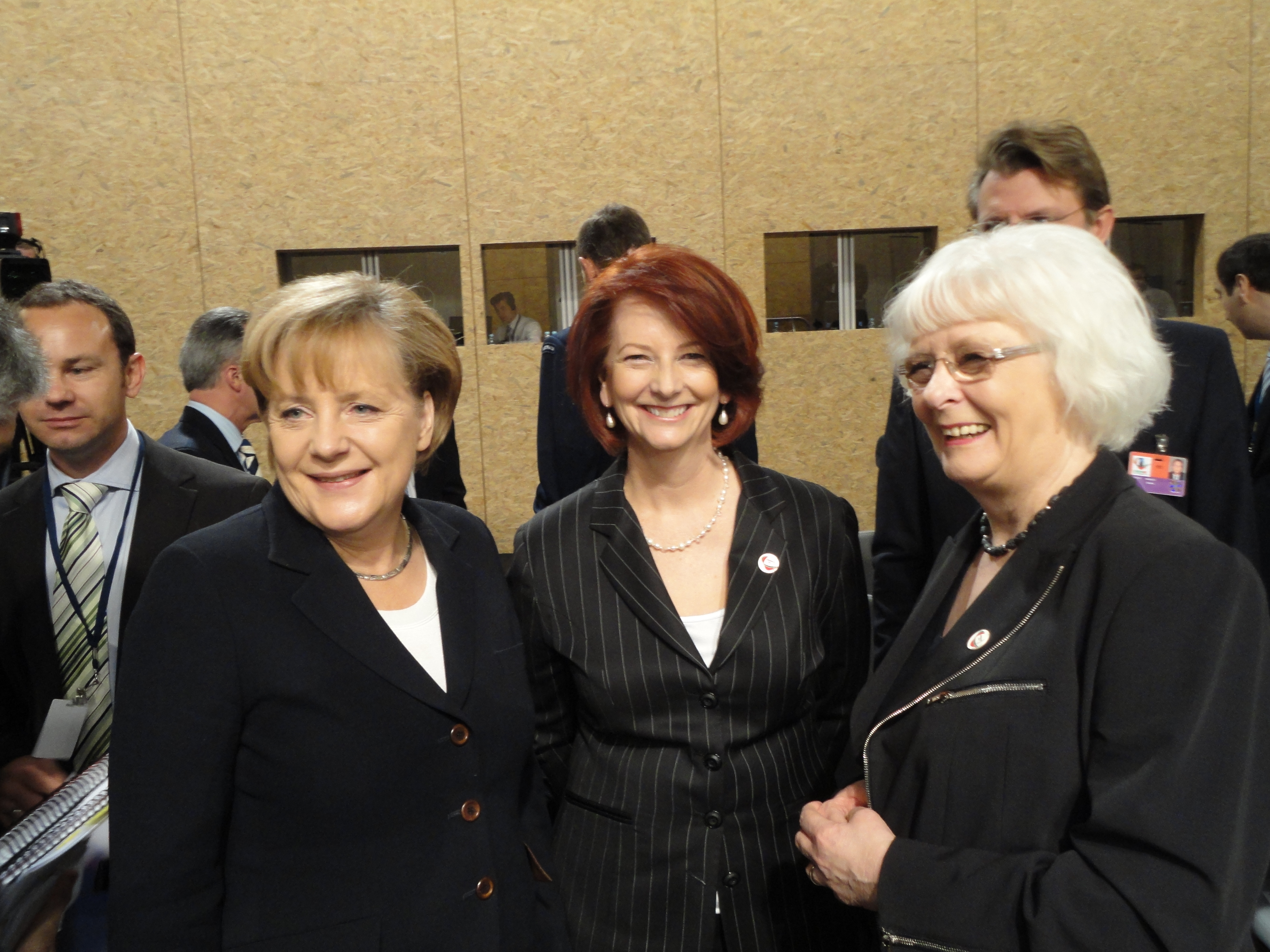 Leiðtogafundur NATO í Lissabon - Angela Merkel kanslari Þýskalands, Julia Gillard forsætisráðherra Ástralíu og Jóhanna Sigurardóttir forsætisráðherra