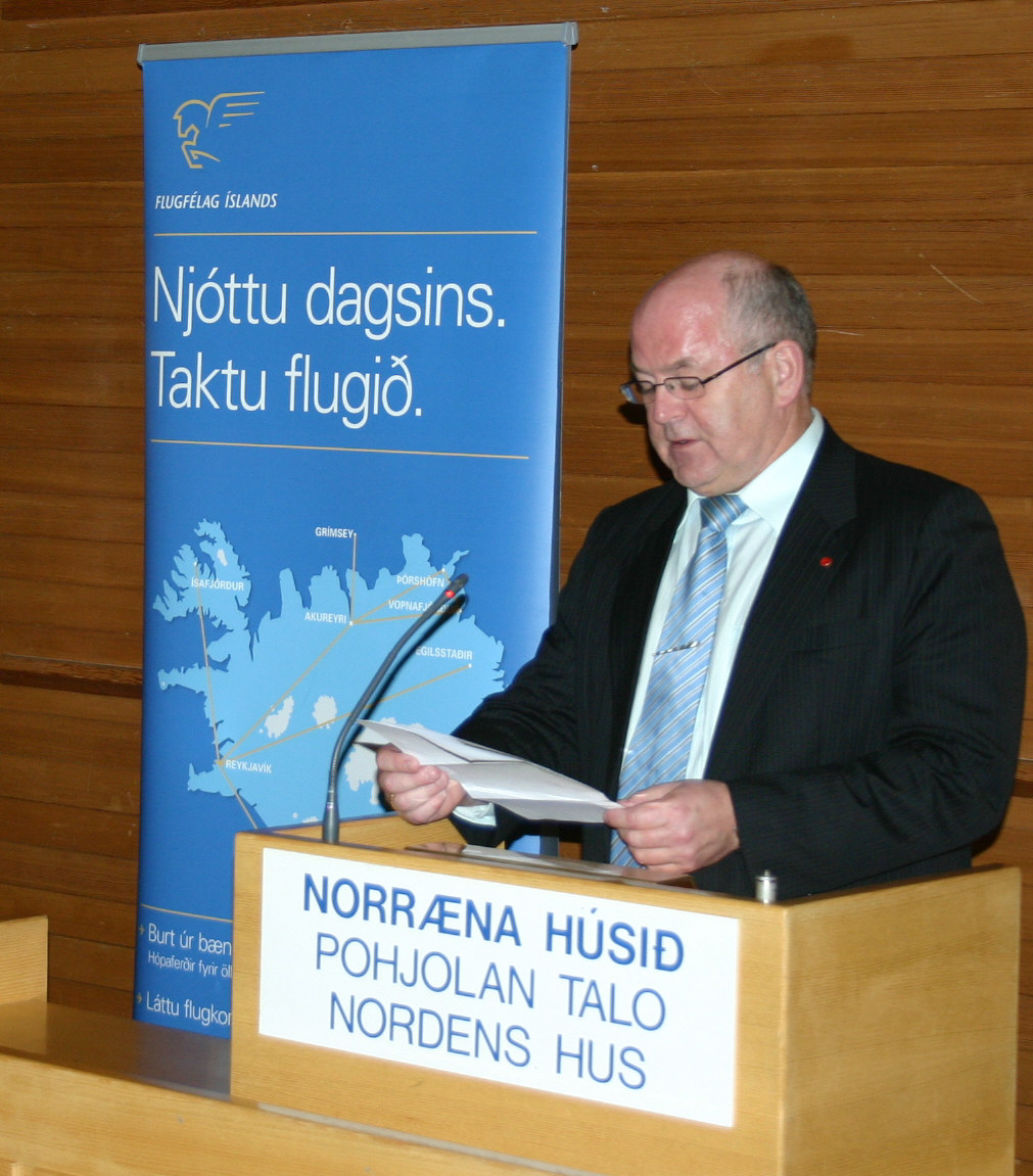 Kristján L. Möller opnar Grænlandssýningu í Norræna húsinu.